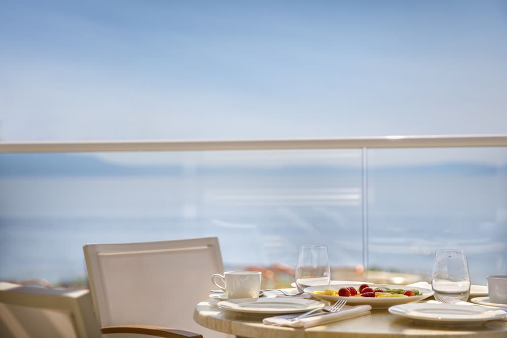 Girandella Resort, Valamar Collection — Restaurant & bars in Labin, Istria