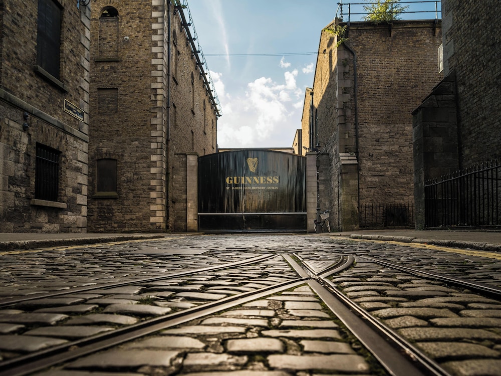 Maldron Hotel Kevin Street, Dublin City — Attractions in the area in Dublin, Dublin City