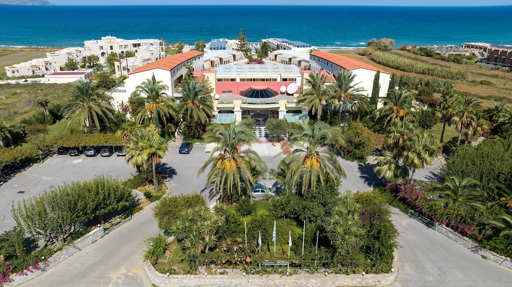 Hydramis Palace Beach Resort — Hotel building in Georgioupolis