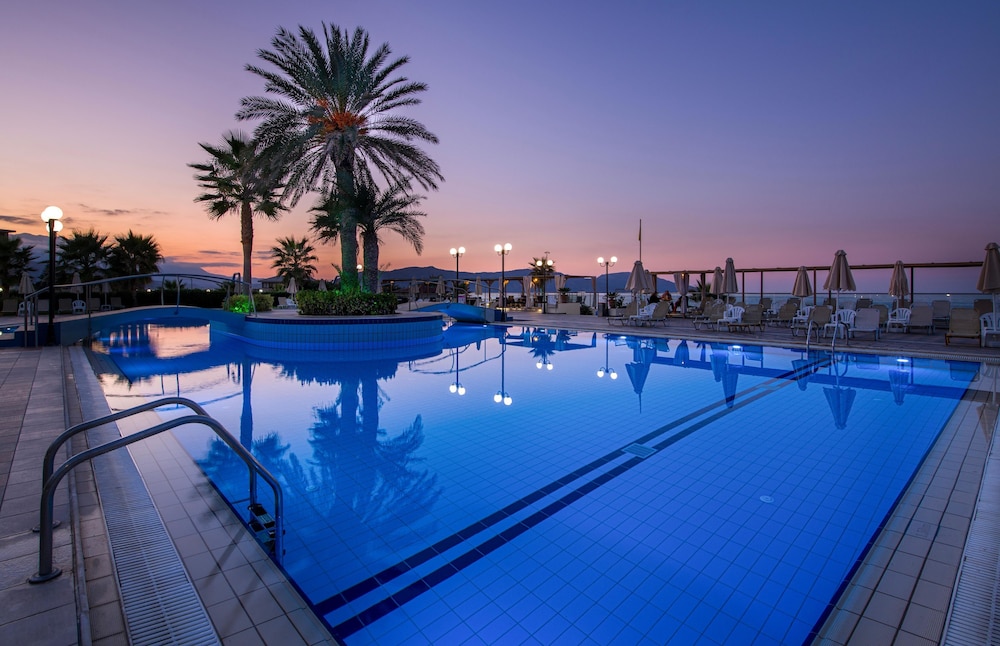 Hydramis Palace Beach Resort — Swimming pool in Georgioupolis