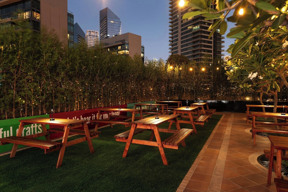 Sheraton The Walk, Dubai — Restaurant & bars in Dubai