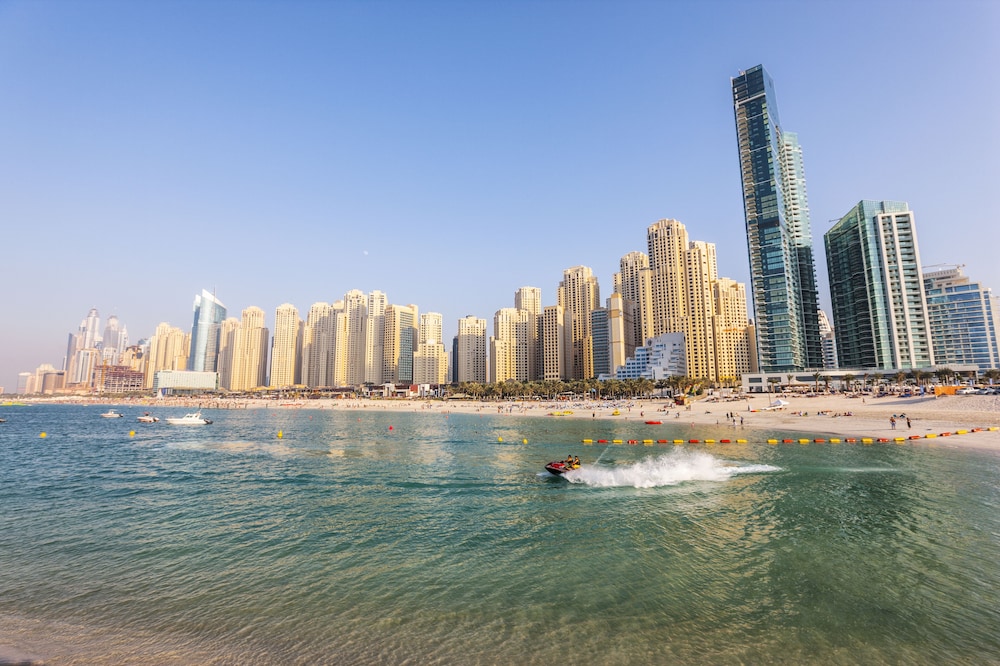 Sheraton The Walk, Dubai — Beach in Dubai