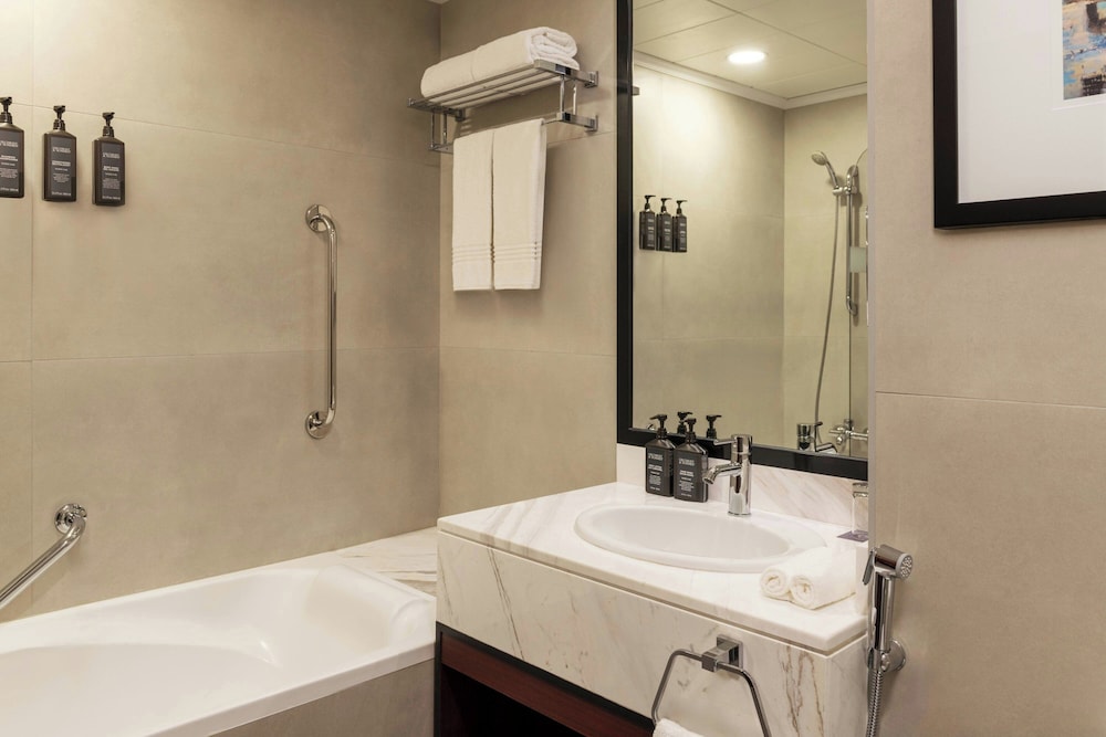 Sheraton The Walk, Dubai — Hotel rooms in Dubai