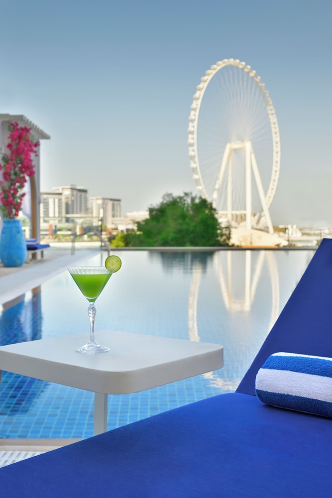 JA Ocean View Hotel, Jumeirah Beach Dubai — Pool in Dubai