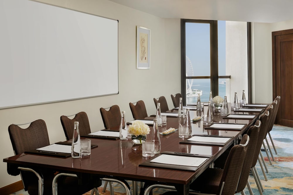 JA Ocean View Hotel, Jumeirah Beach Dubai — Shared spaces in Dubai