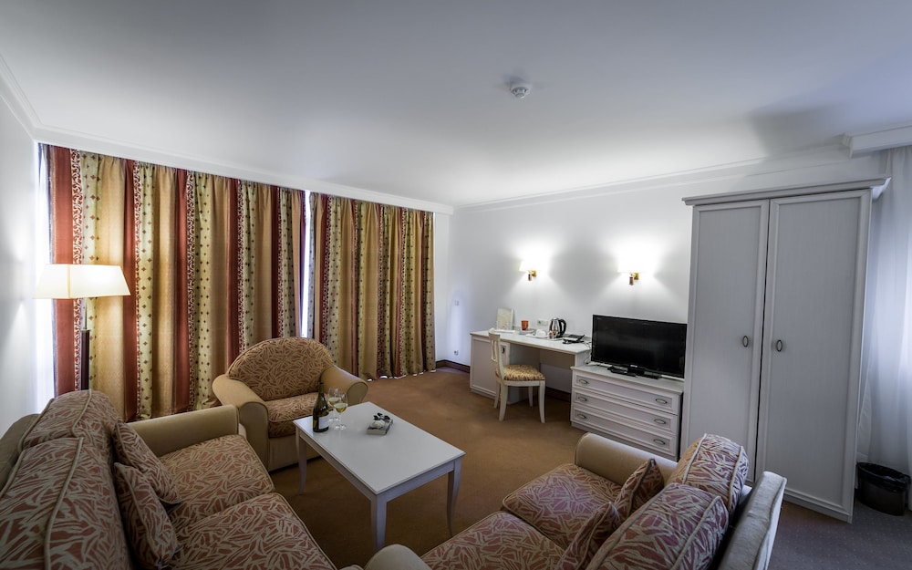 Helena Sands Hotel — Hotel rooms in Sunny Beach, Burgas Region