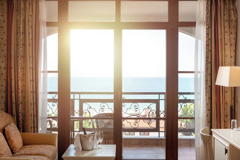 Helena Sands Hotel — Hotel rooms in Sunny Beach, Burgas Region