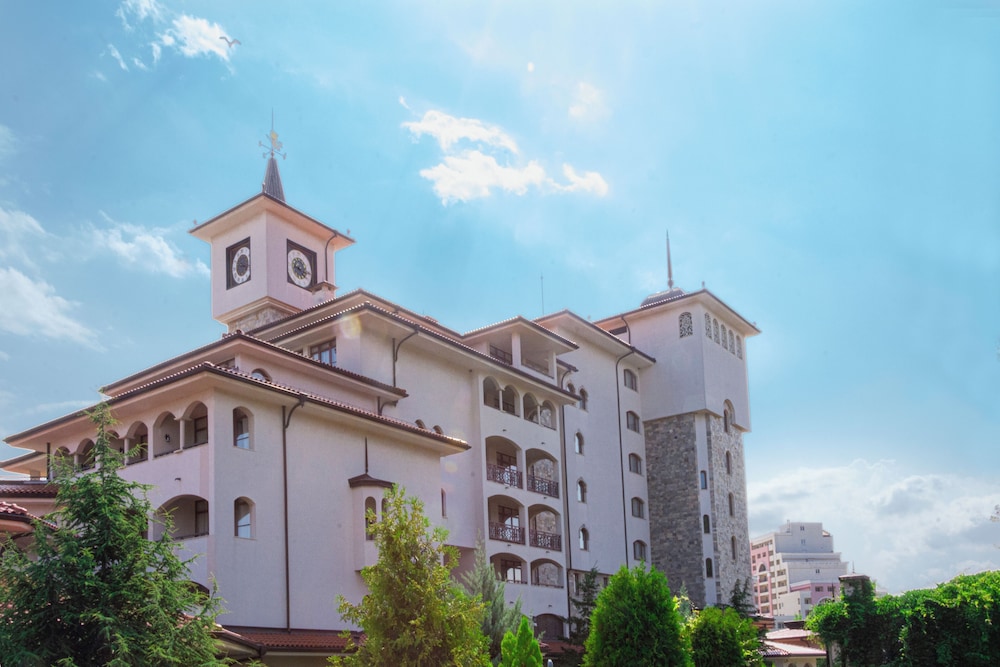 Helena Sands Hotel — Hotel building in Sunny Beach, Burgas Region