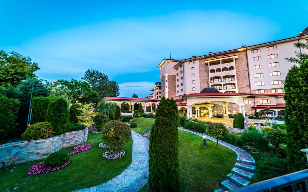Helena Sands Hotel — Hotel building in Sunny Beach, Burgas Region