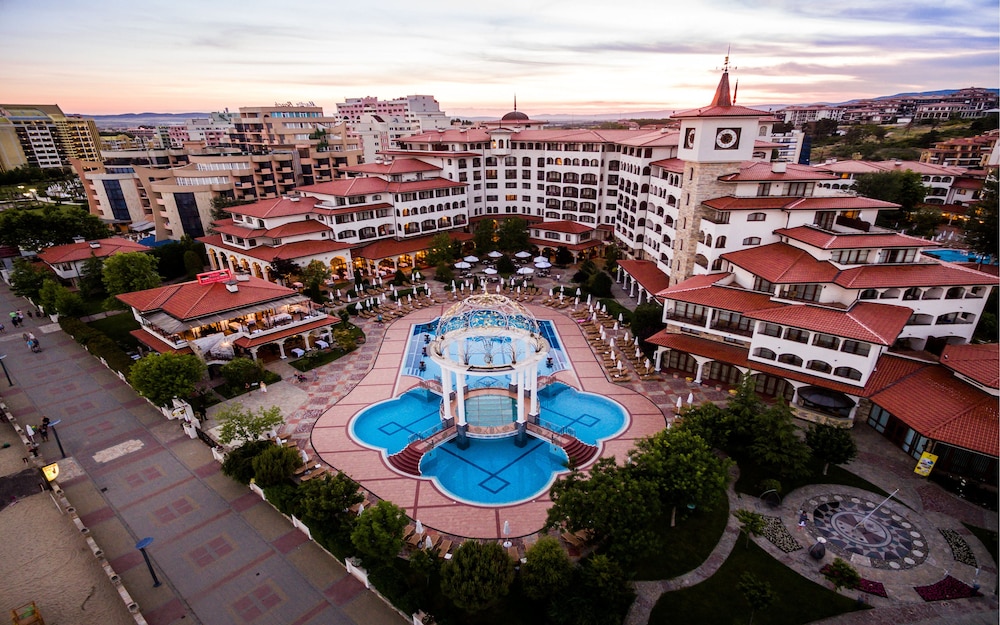 Helena Sands Hotel — Hotel building in Sunny Beach, Burgas Region