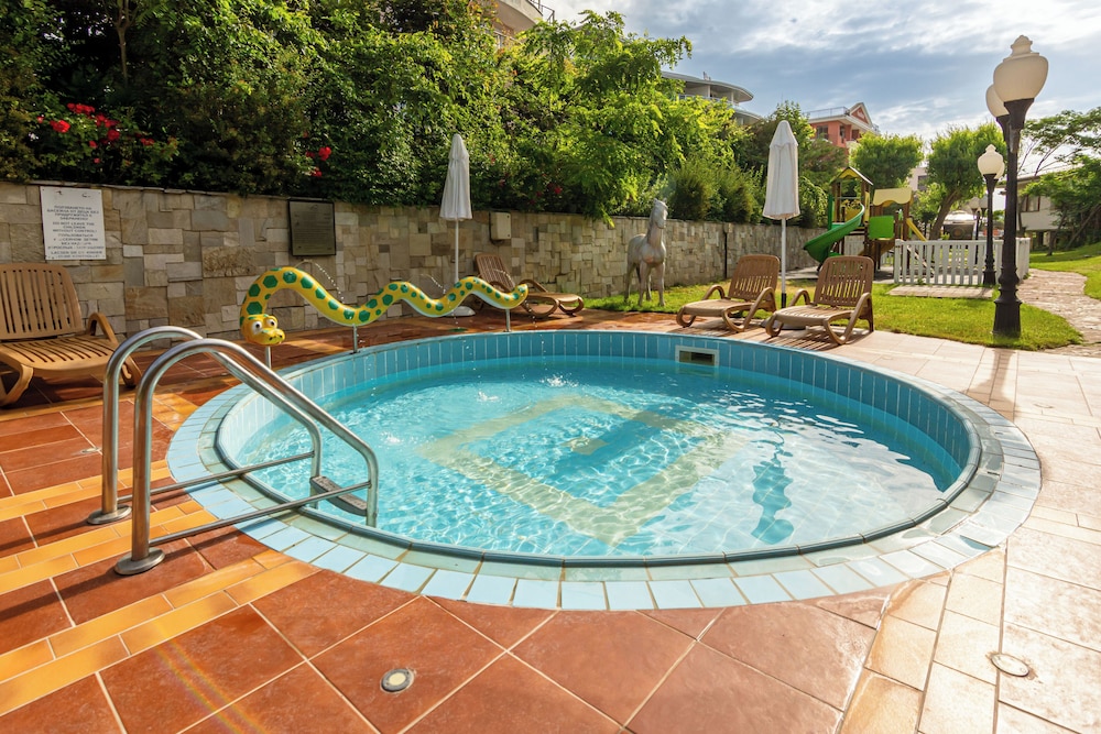 Helena Sands Hotel — Swimming pool in Sunny Beach, Burgas Region