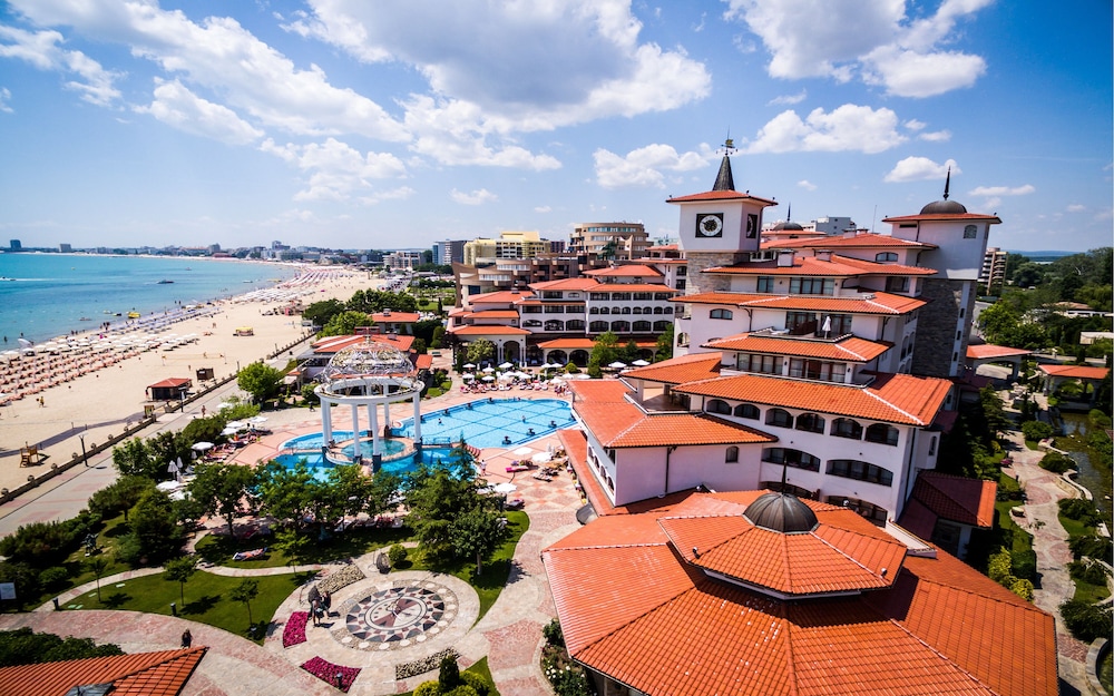 Helena Sands Hotel — Swimming pool in Sunny Beach, Burgas Region