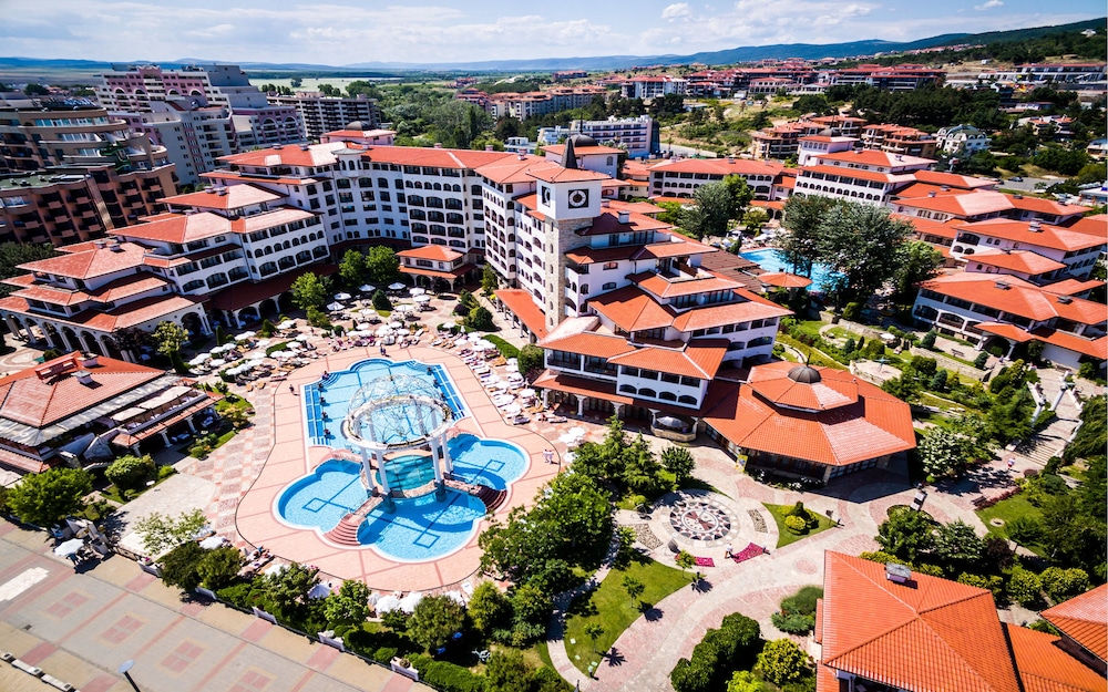 Helena Sands Hotel — Swimming pool in Sunny Beach, Burgas Region