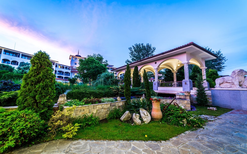 Helena Sands Hotel — Hotel building in Sunny Beach, Burgas Region