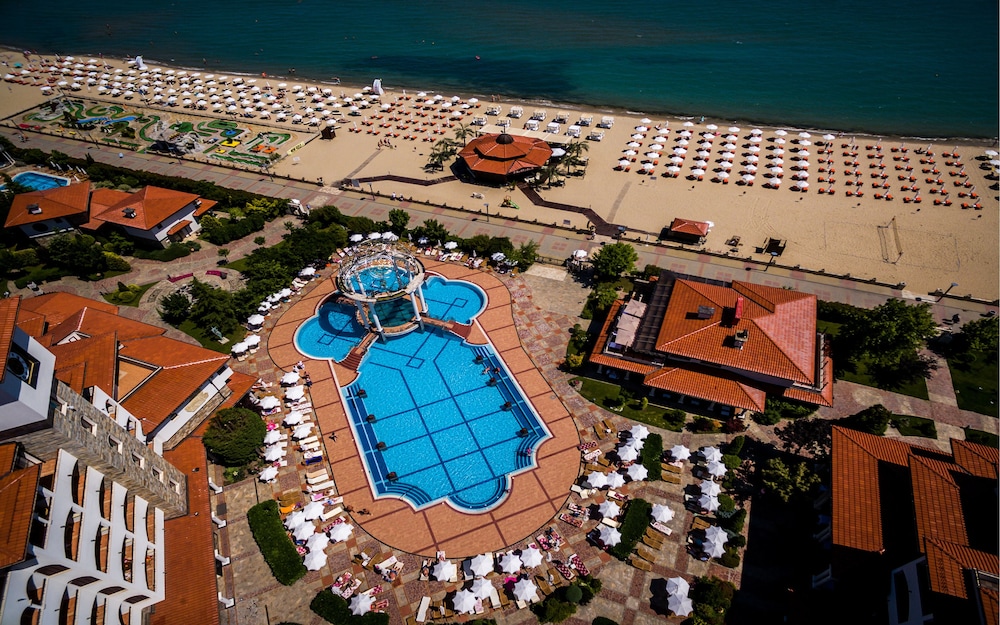 Helena Sands Hotel — Swimming pool in Sunny Beach, Burgas Region