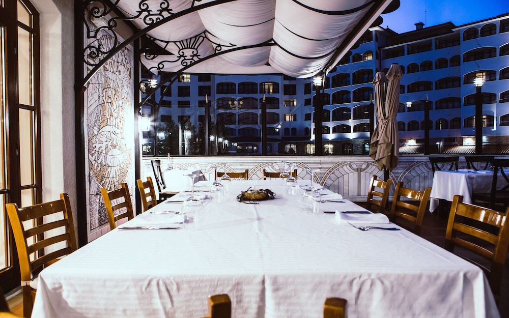 Helena Sands Hotel — Restaurant & bars in Sunny Beach, Burgas Region