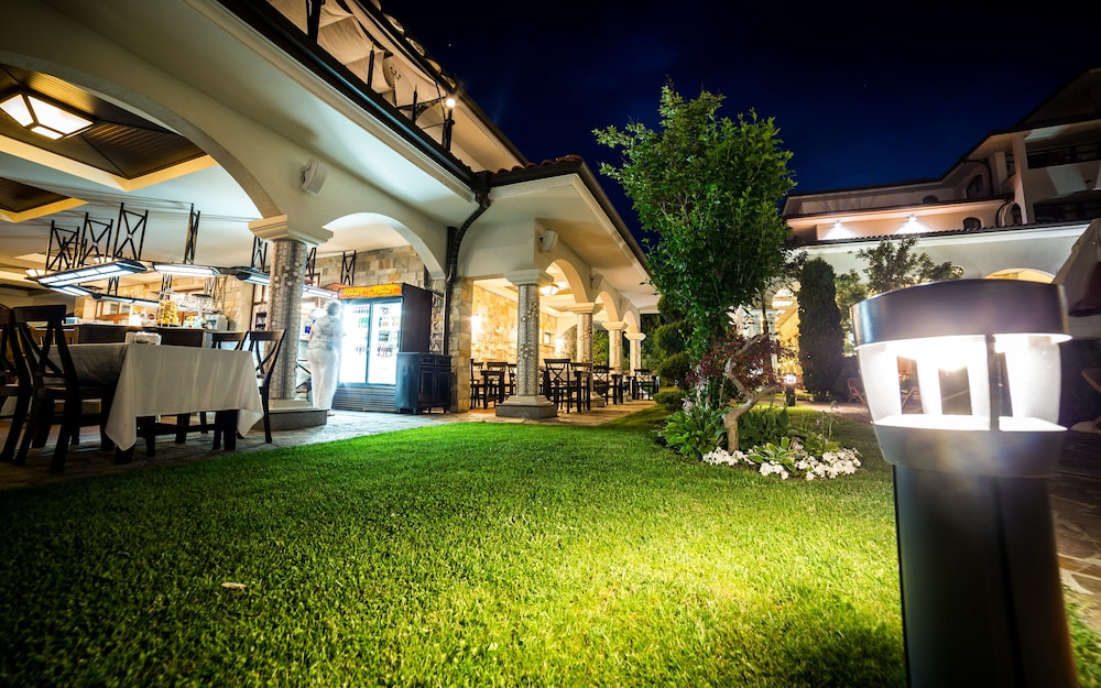 Helena Sands Hotel — Restaurant & bars in Sunny Beach, Burgas Region