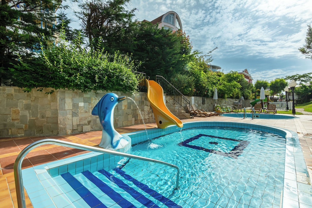 Helena Sands Hotel — Swimming pool in Sunny Beach, Burgas Region
