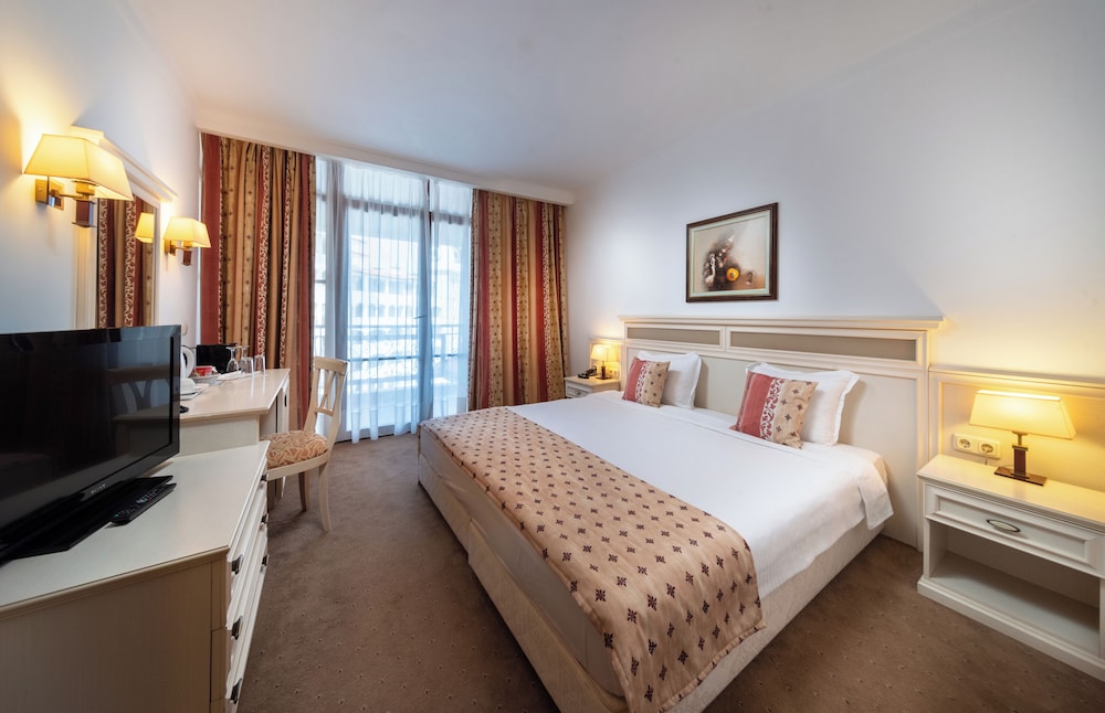 Helena Sands Hotel — Hotel rooms in Sunny Beach, Burgas Region