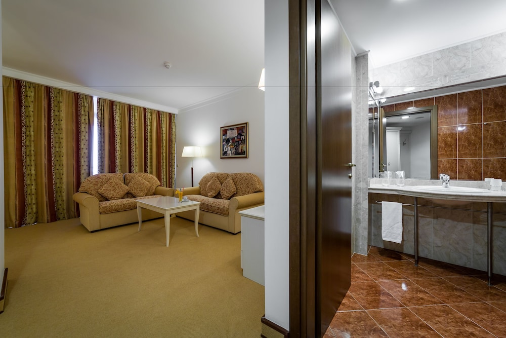 Helena Sands Hotel — Hotel rooms in Sunny Beach, Burgas Region