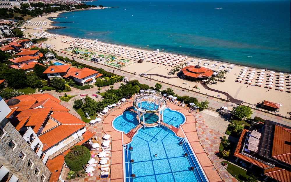Helena Sands Hotel — Swimming pool in Sunny Beach, Burgas Region