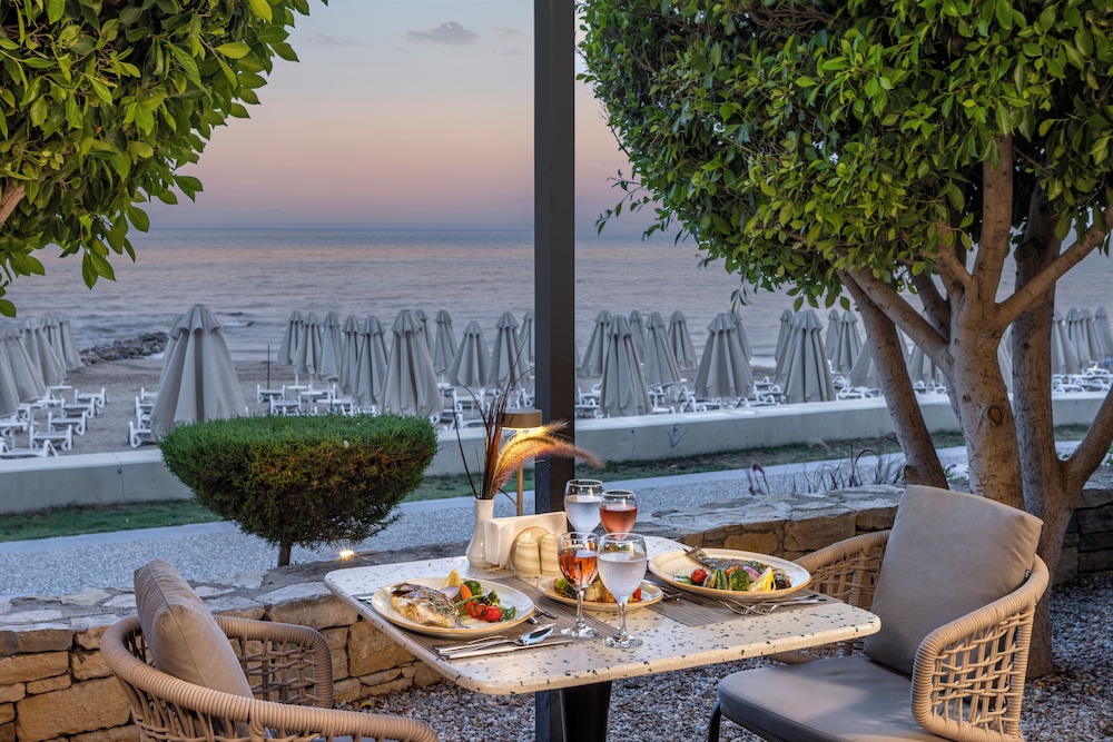 Melas Resort Hotel — Restaurant & bars in Side