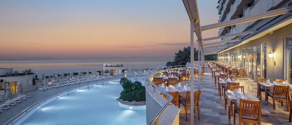 Melas Resort Hotel — Restaurant & bars in Side