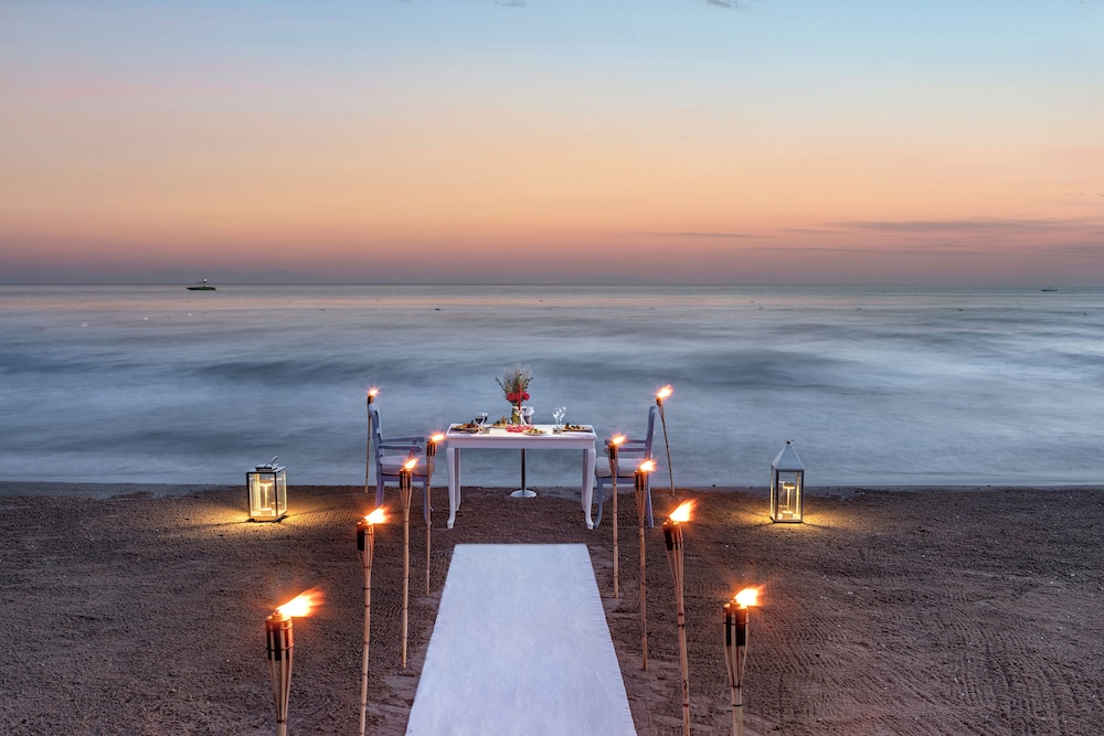 Melas Resort Hotel — Beach in Side