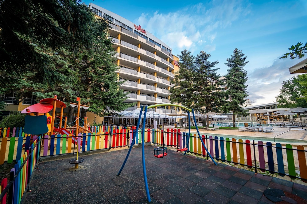 HVD Viva Club Hotel - Ultra All Inclusive — Attractions for children in Golden Sands, Varna Region