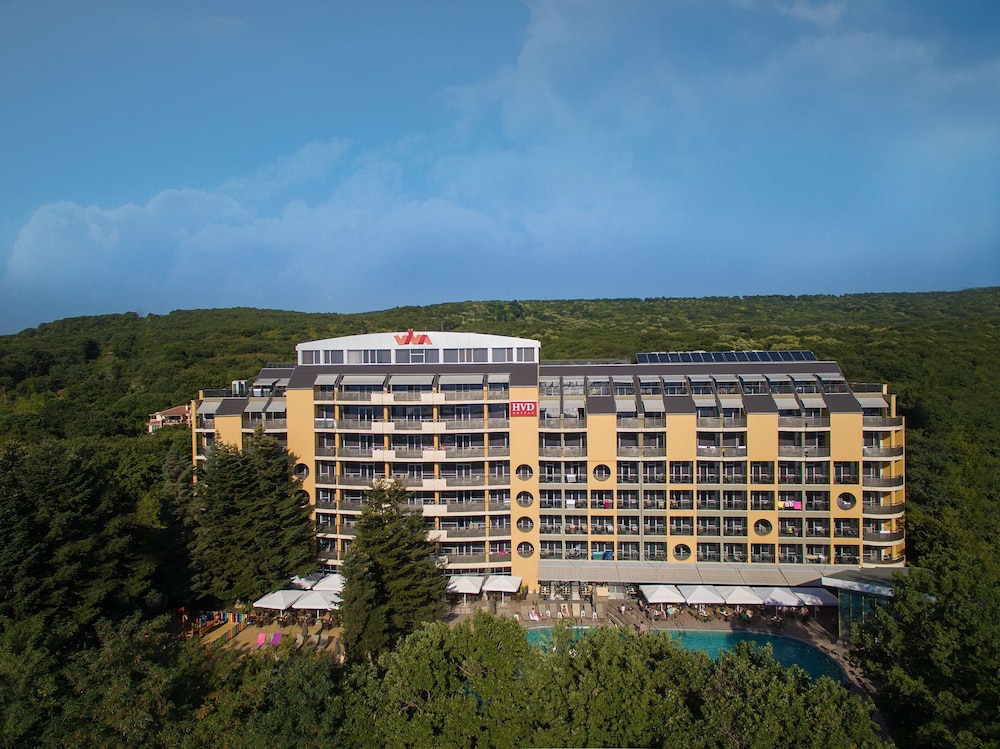 HVD Viva Club Hotel - Ultra All Inclusive — Hotel building in Golden Sands, Varna Region