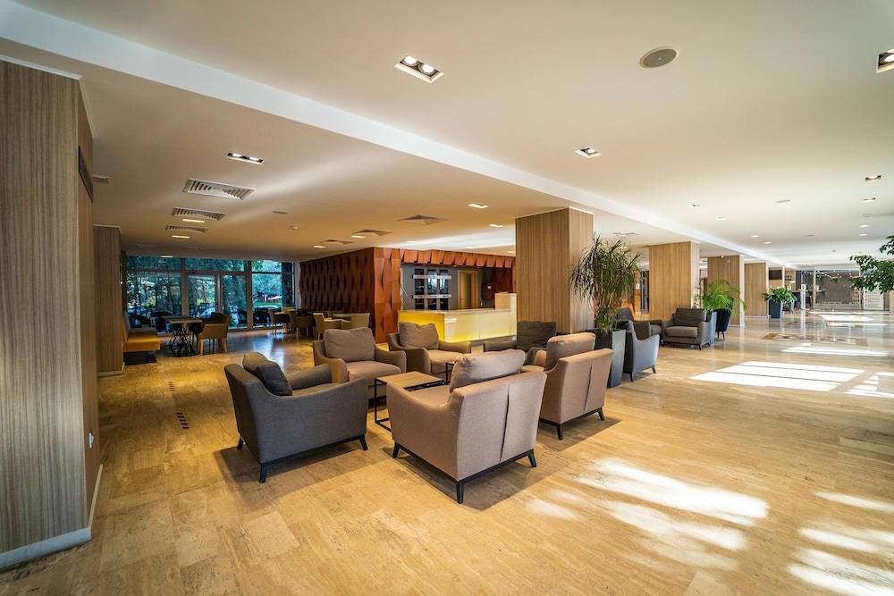 HVD Viva Club Hotel - Ultra All Inclusive — Restaurant & bars in Golden Sands, Varna Region