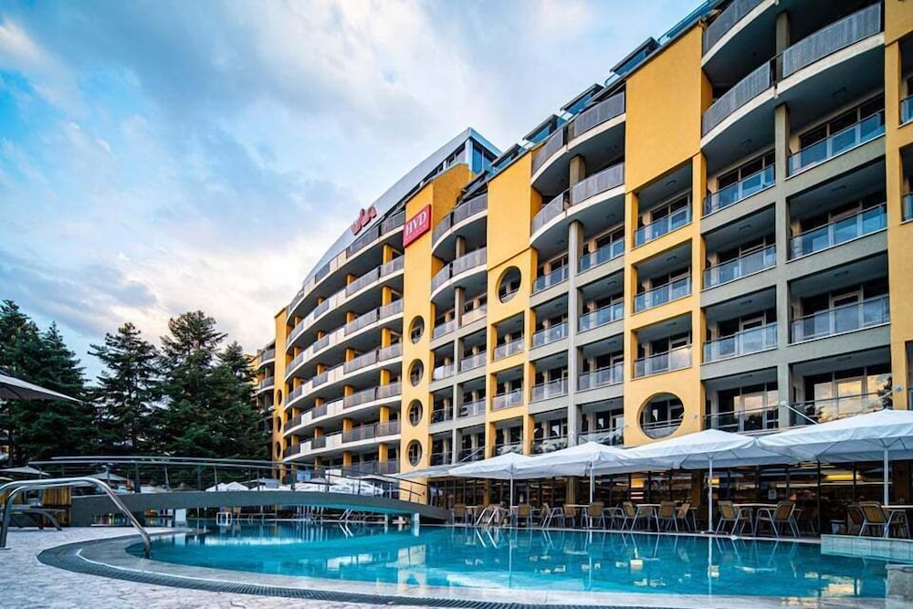 HVD Viva Club Hotel - Ultra All Inclusive — Hotel building in Golden Sands, Varna Region