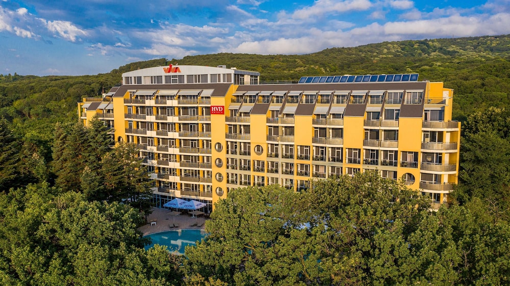 HVD Viva Club Hotel - Ultra All Inclusive — Hotel building in Golden Sands, Varna Region