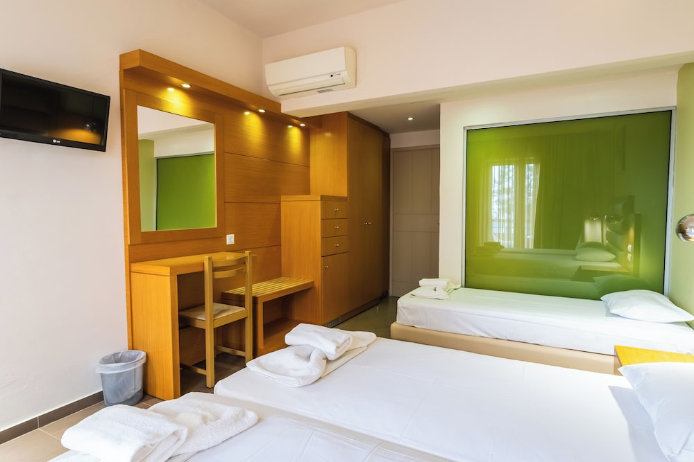 Pantheon Hotel — Hotel rooms in Rethymnon