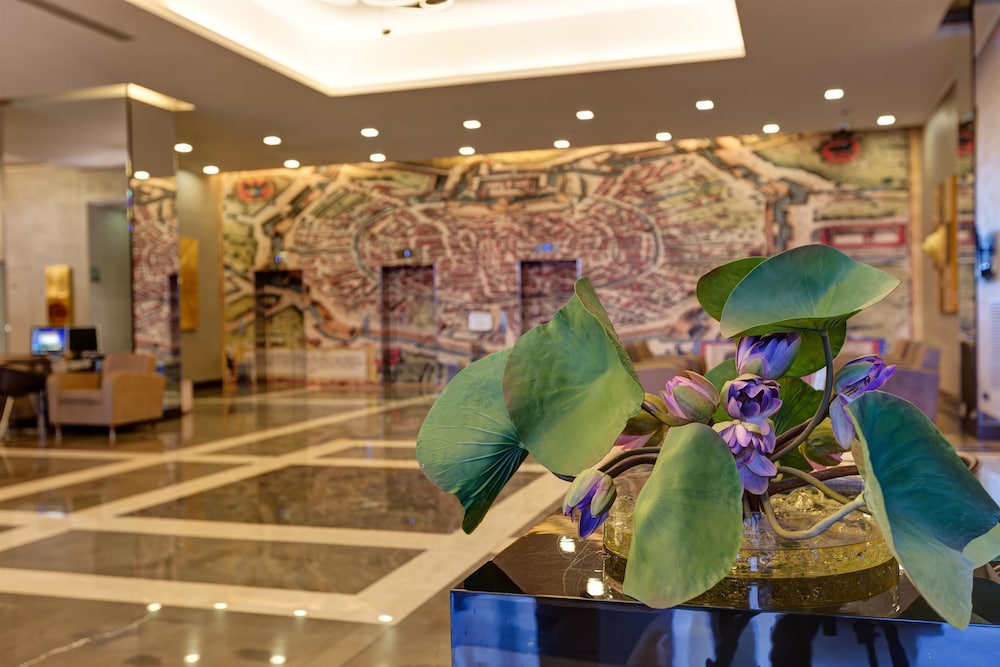 Klima Hotel Milano Fiere — Hotel building in Milan, Lombardy