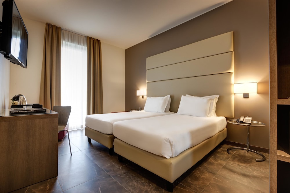 Klima Hotel Milano Fiere — Hotel rooms in Milan, Lombardy
