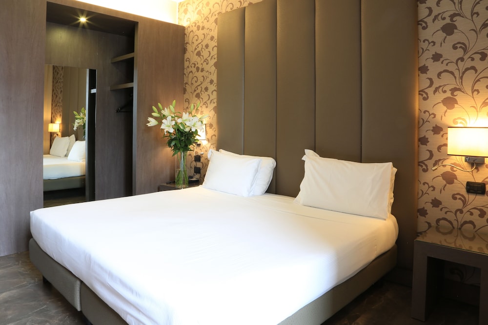 Klima Hotel Milano Fiere — Hotel rooms in Milan, Lombardy