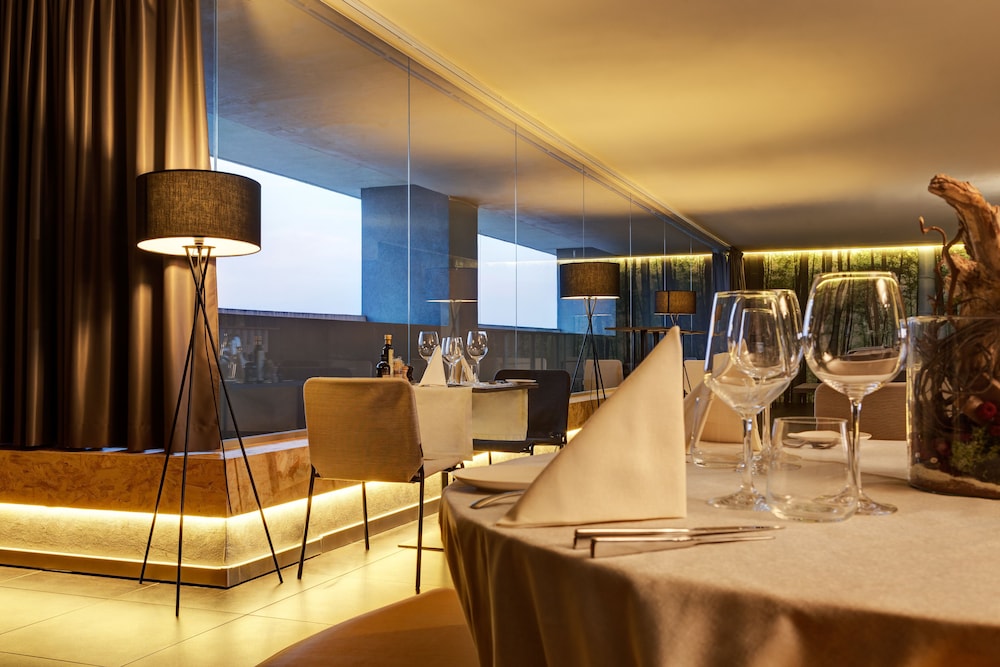 Klima Hotel Milano Fiere — Restaurant & bars in Milan, Lombardy