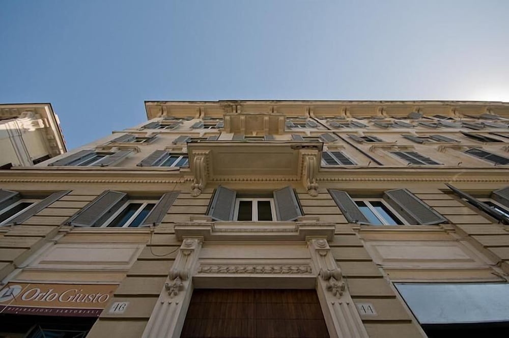 MF Hotel — Hotel building in Rome, Lazio