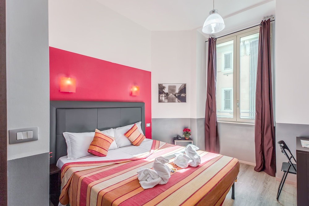 MF Hotel — Hotel rooms in Rome, Lazio
