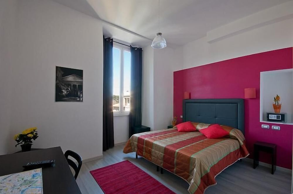 MF Hotel — Hotel rooms in Rome, Lazio