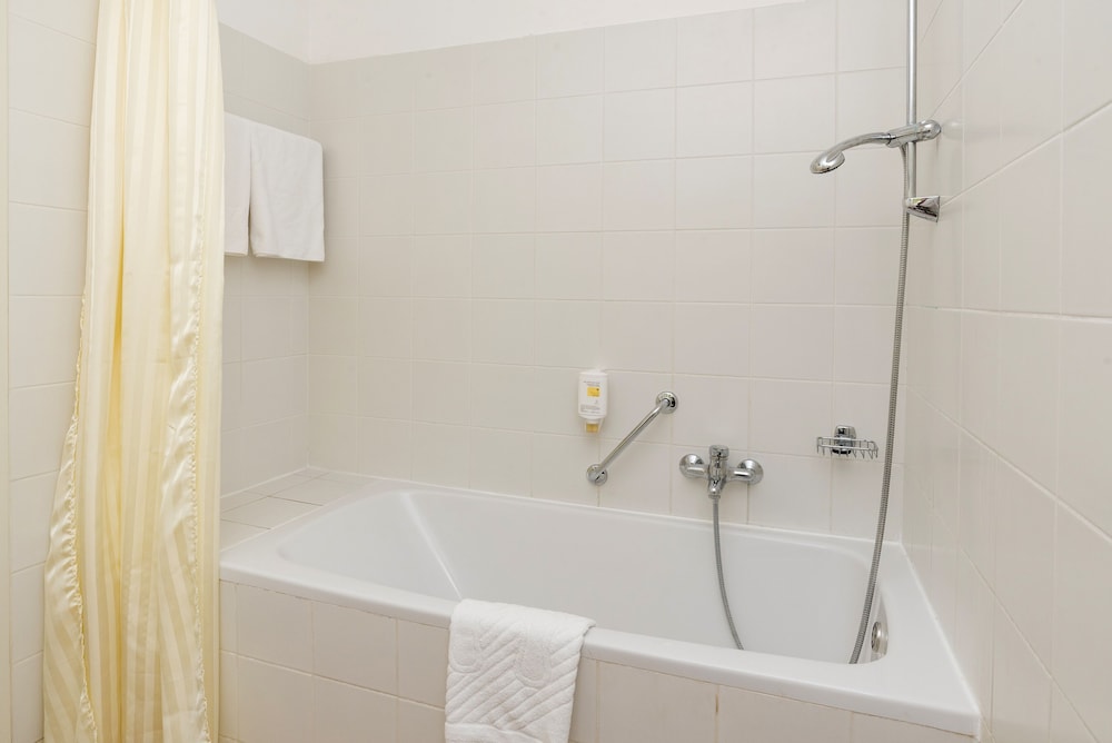 Apartments Polynesia Plava Laguna — Hotel rooms in Umag, Istria