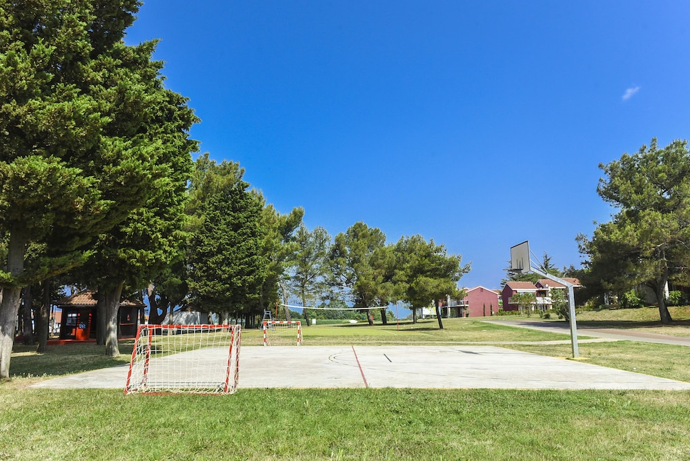 Apartments Polynesia Plava Laguna — Sports & recreation in Umag, Istria