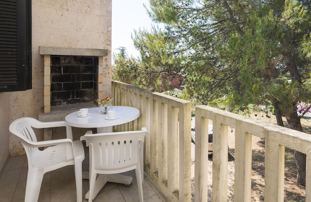 Apartments Polynesia Plava Laguna — Hotel rooms in Umag, Istria
