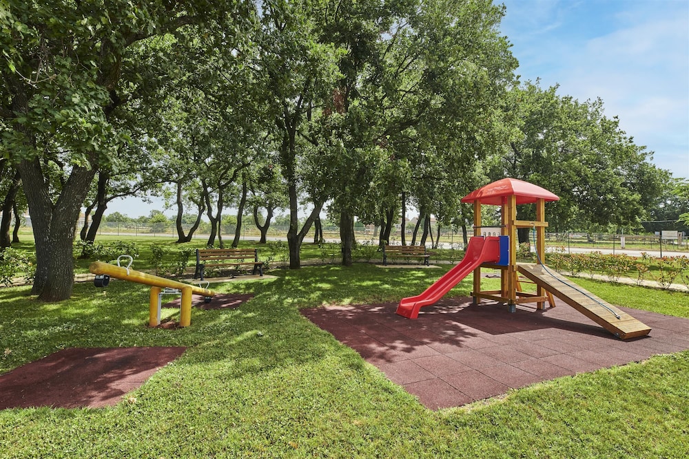 Apartments Polynesia Plava Laguna — Attractions for children in Umag, Istria