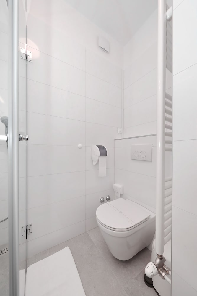 Hotel Mediteran — Hotel rooms in Zadar, Zadar