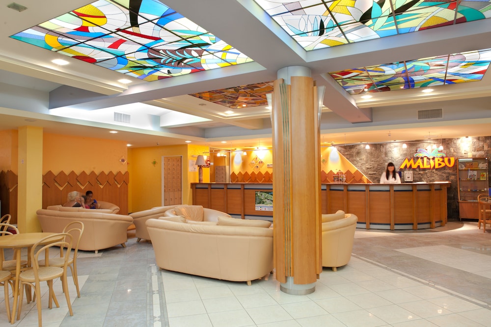 Hotel Malibu — Hotel building in Albena, Dobrich