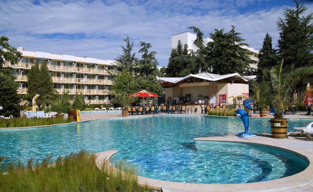 Hotel Malibu — Swimming pool in Albena, Dobrich