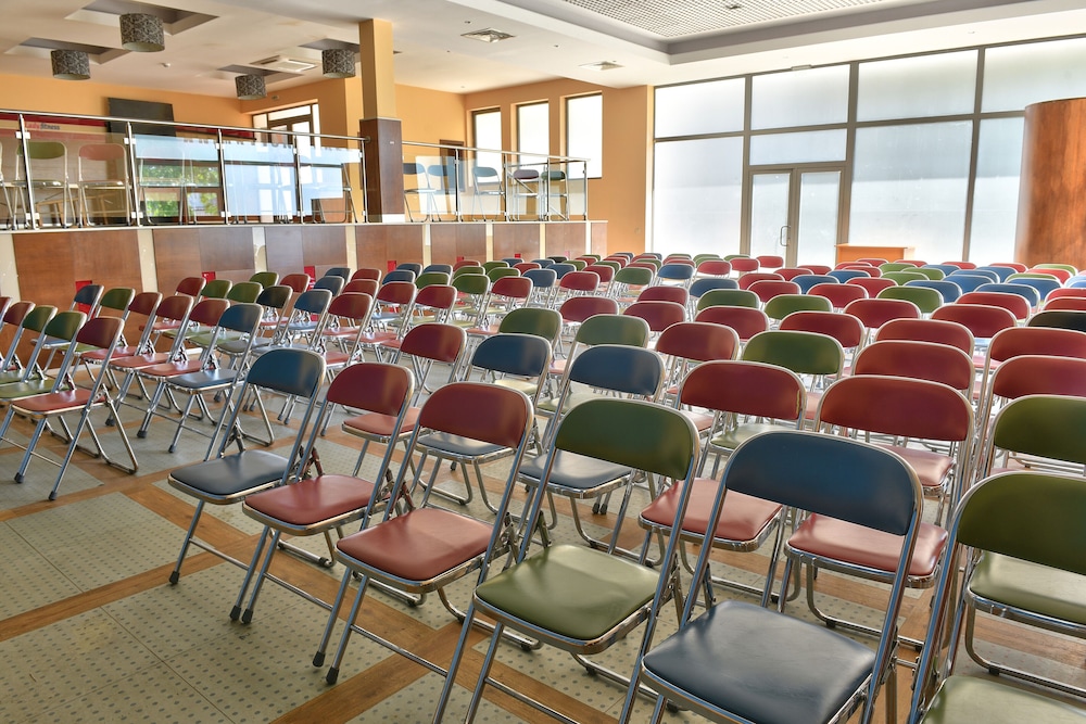 Hotel Malibu — Hotel building in Albena, Dobrich