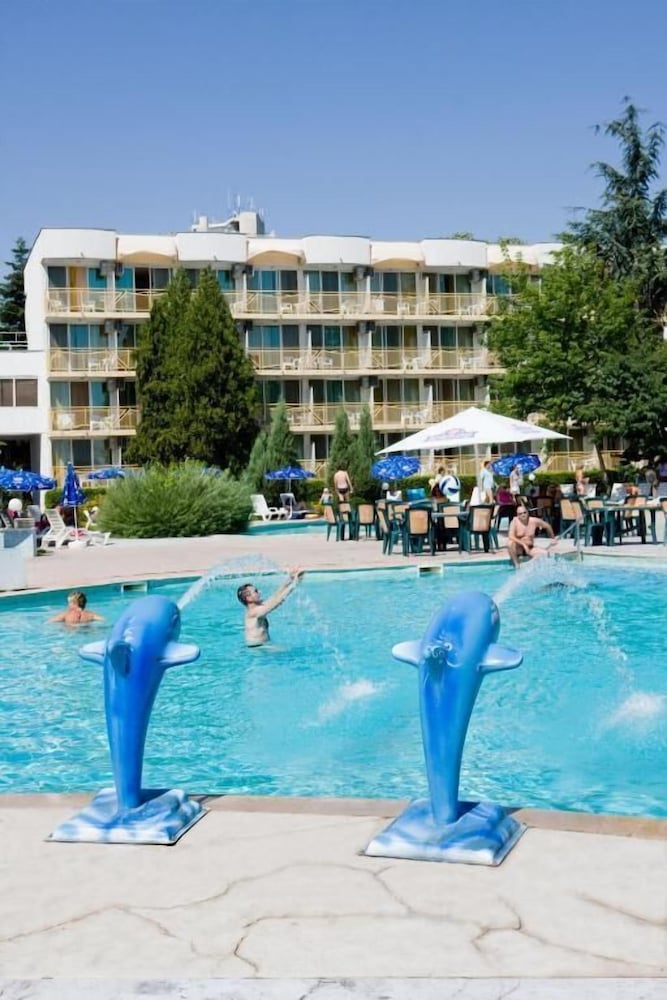 Hotel Malibu — Swimming pool in Albena, Dobrich